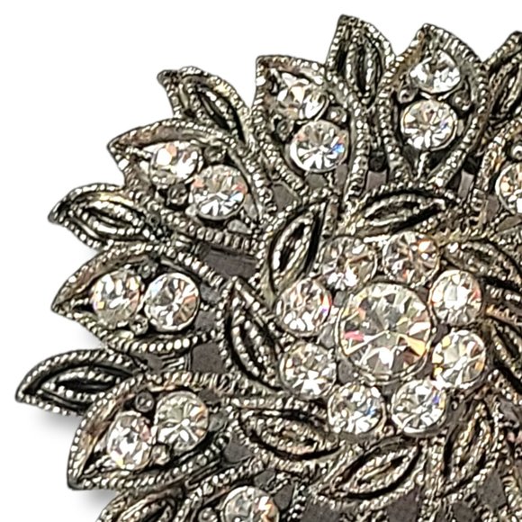 Cushion Brooch Retro Design Antiqued Silver Tone Faux Diamo… - Picture 3 of 6